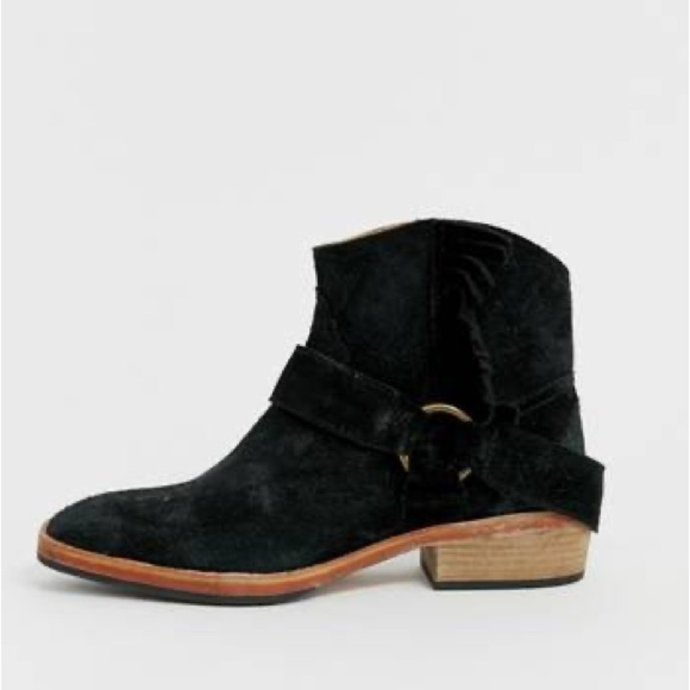Free People || Bandalier Bootie Harness Fringe Zip Black Suede 37